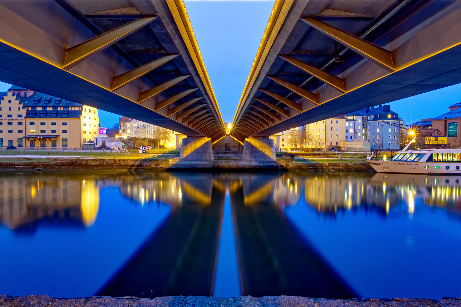 Niebelungenbrücke Regensburg