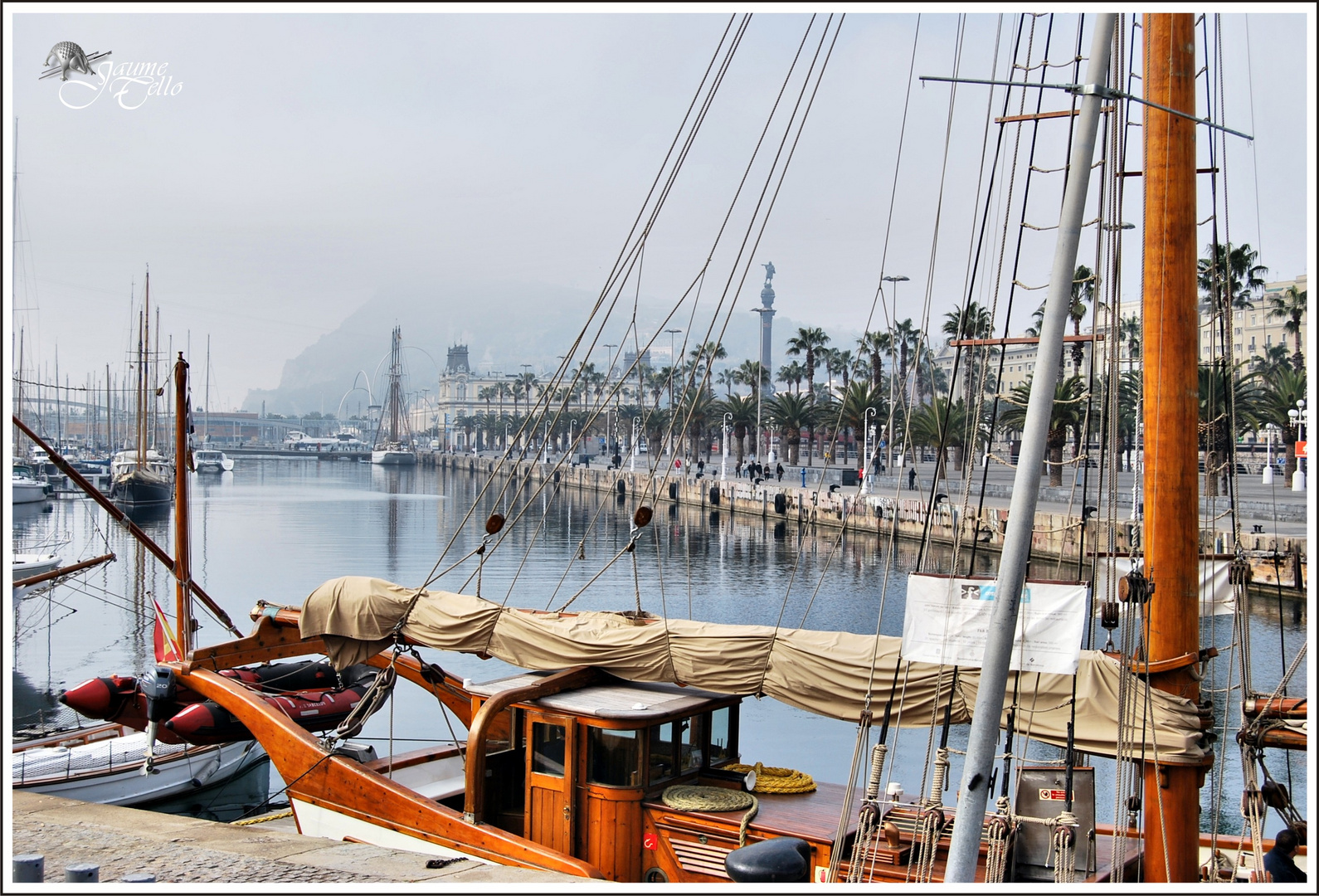 Niebla en el puerto