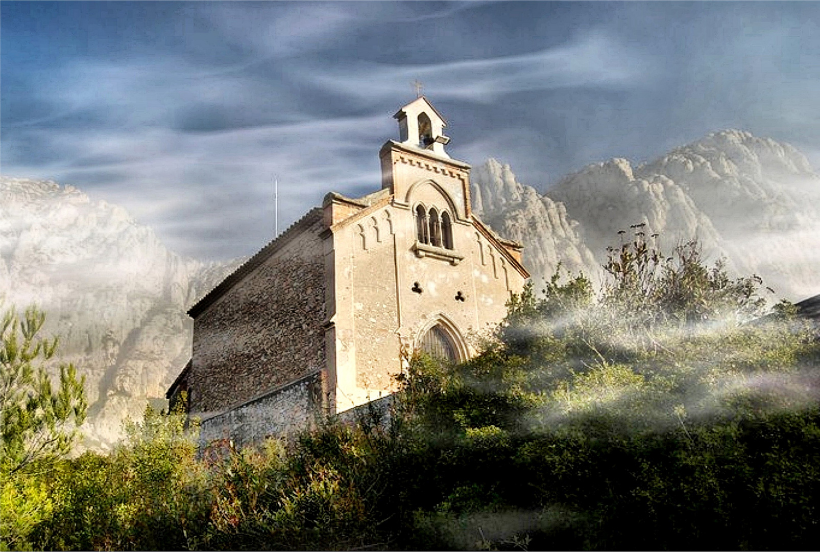 Niebla en Montserrat