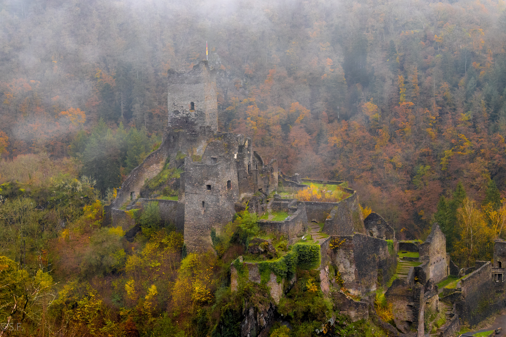 Niederburg Manderscheid