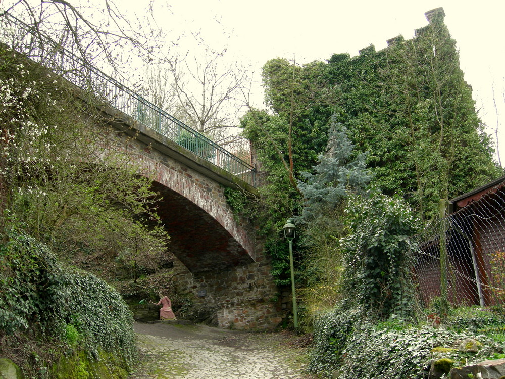 Niederheimbacher Kuhweg - Märchenweg (16=