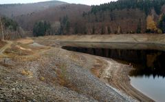 Niederigwasser in der Sösetalsperre .