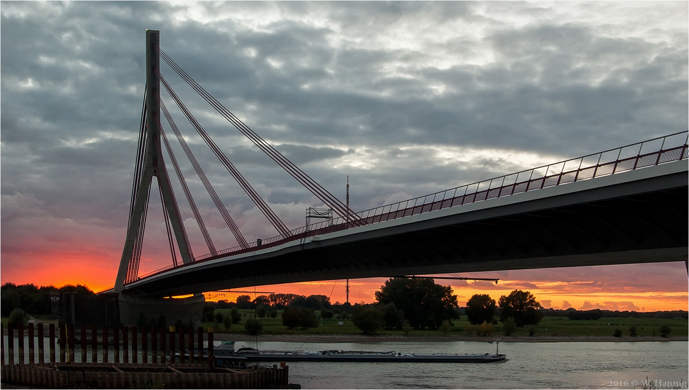 Niederrheinbrücke