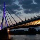 Niederrheinbrücke Wesel bei Nacht 1