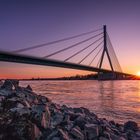 Niederrheinbrücke zum Sonnenuntergang