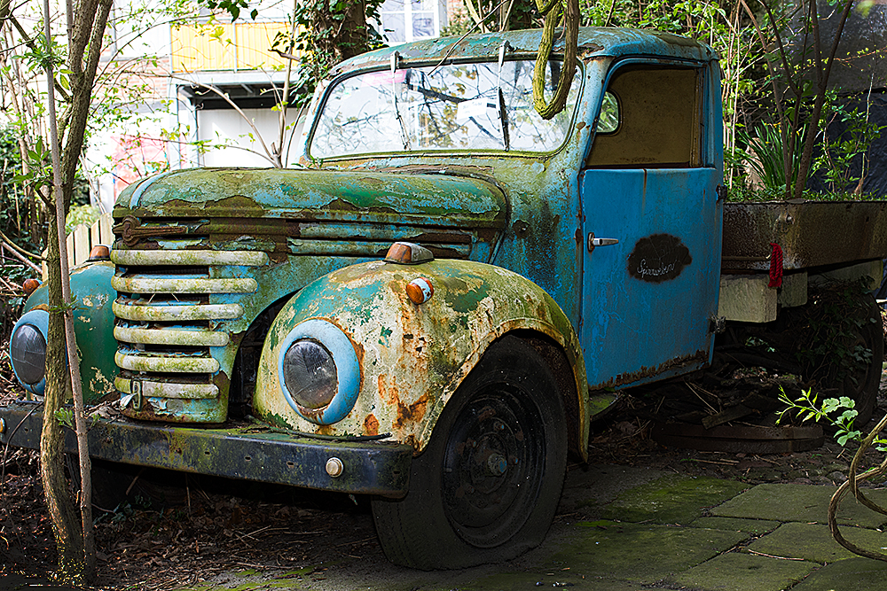 #niederrheinfoto | Fotoworkshop Urban Exploration - Oldtimer Barkas V 901/2