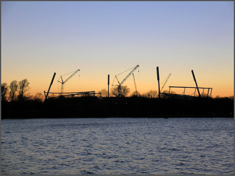 Niedersachsenstadion im Umbau