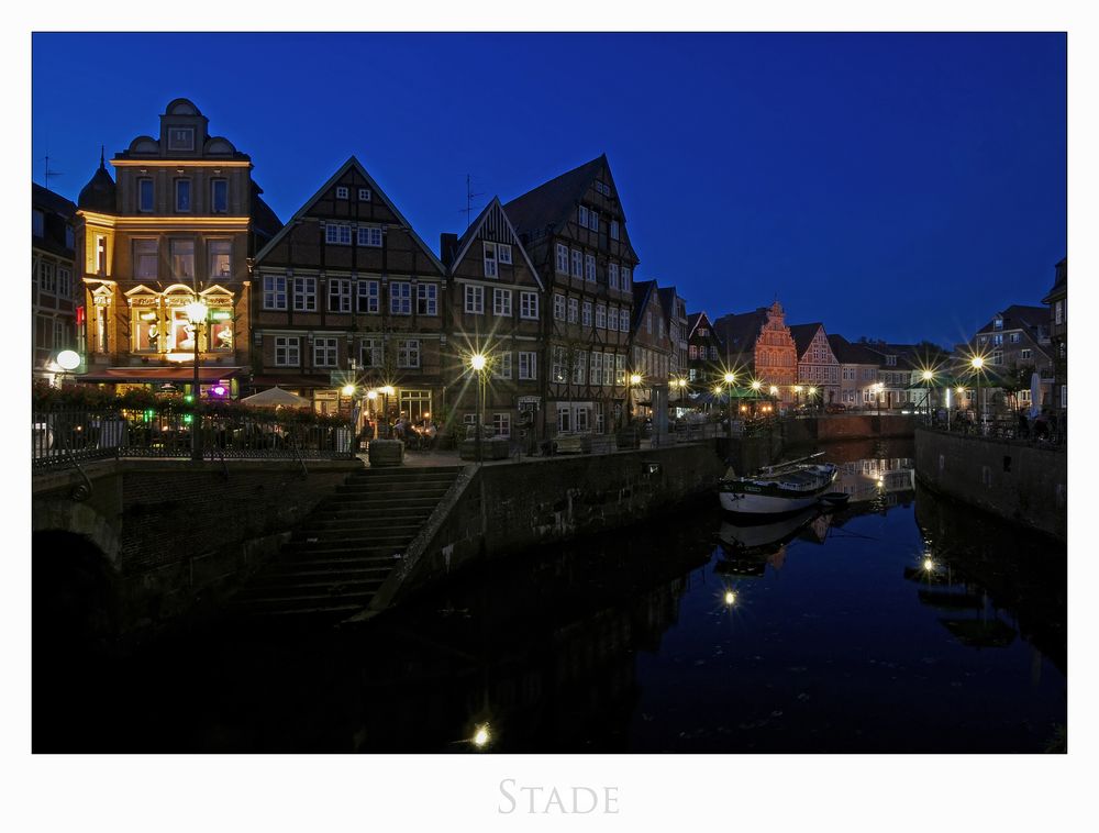 Niedersächsische - Impressionen " Stade - Der Hansehafen bei Nacht..."