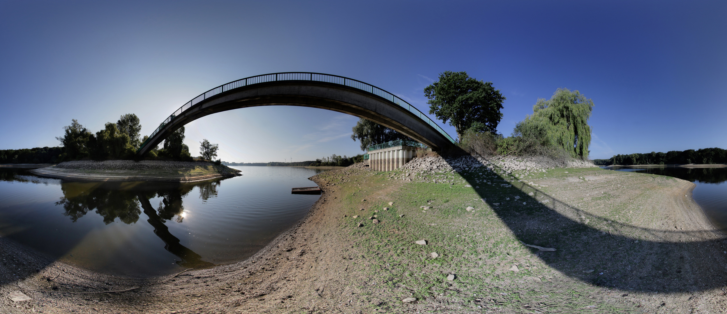 Niedriger Wasserstand am Hullerner Stausee 