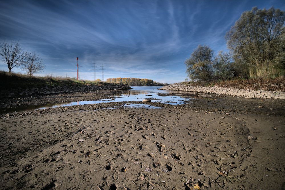 Niedrigwasser am Rhein 4 Foto &amp; Bild landschaft, natur Bilder auf