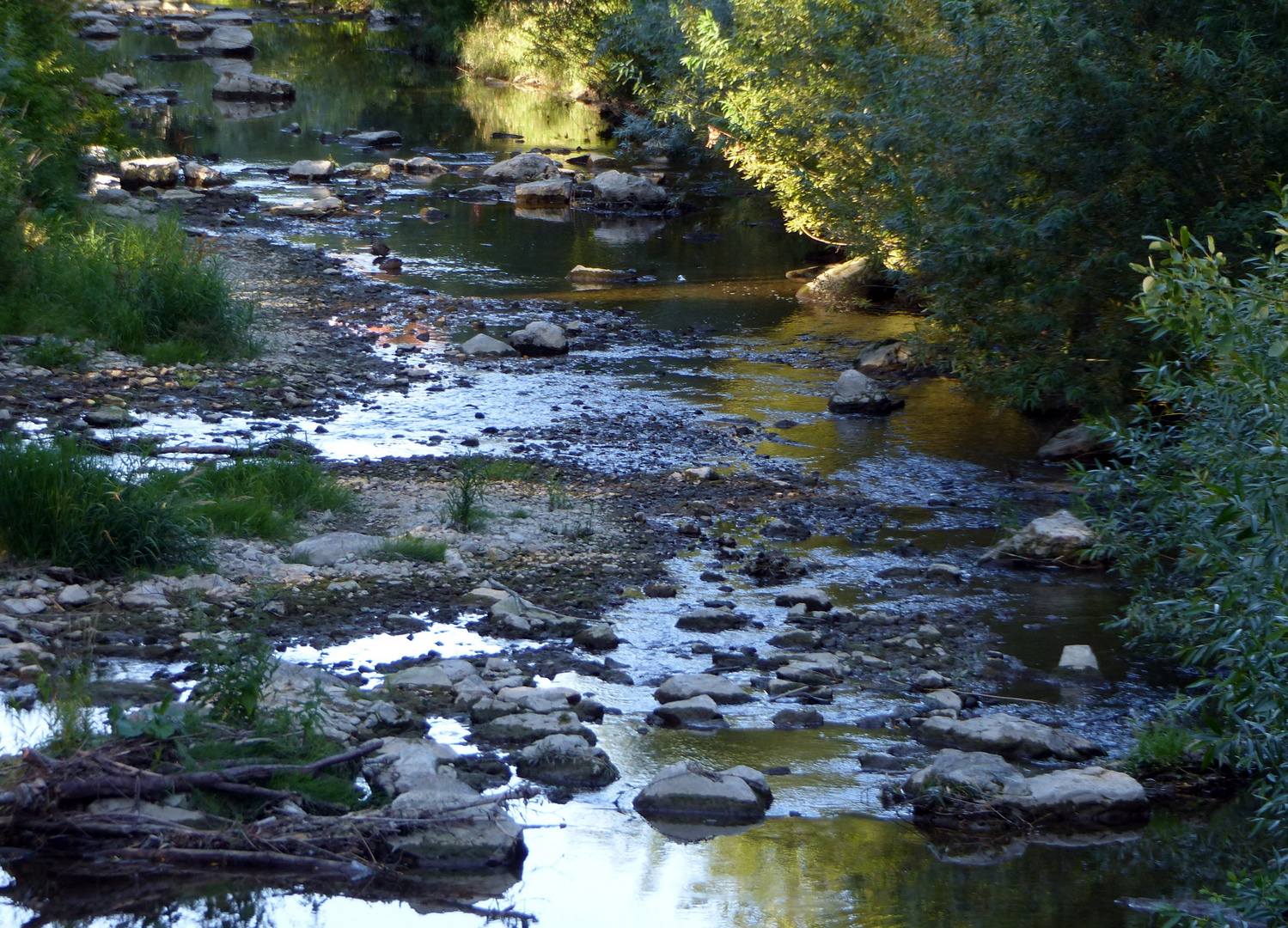 Niedrigwasser an der Eyach