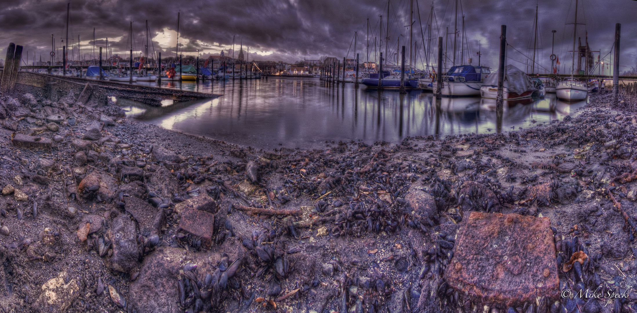 Niedrigwasser im Flensburger Hafen