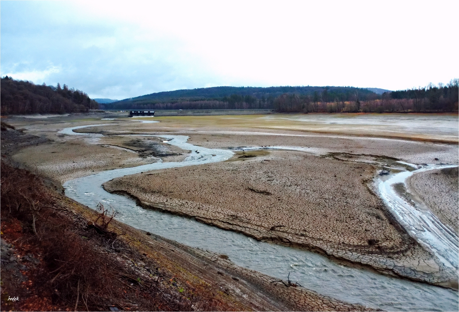 Niedrigwasser im Möhnesee