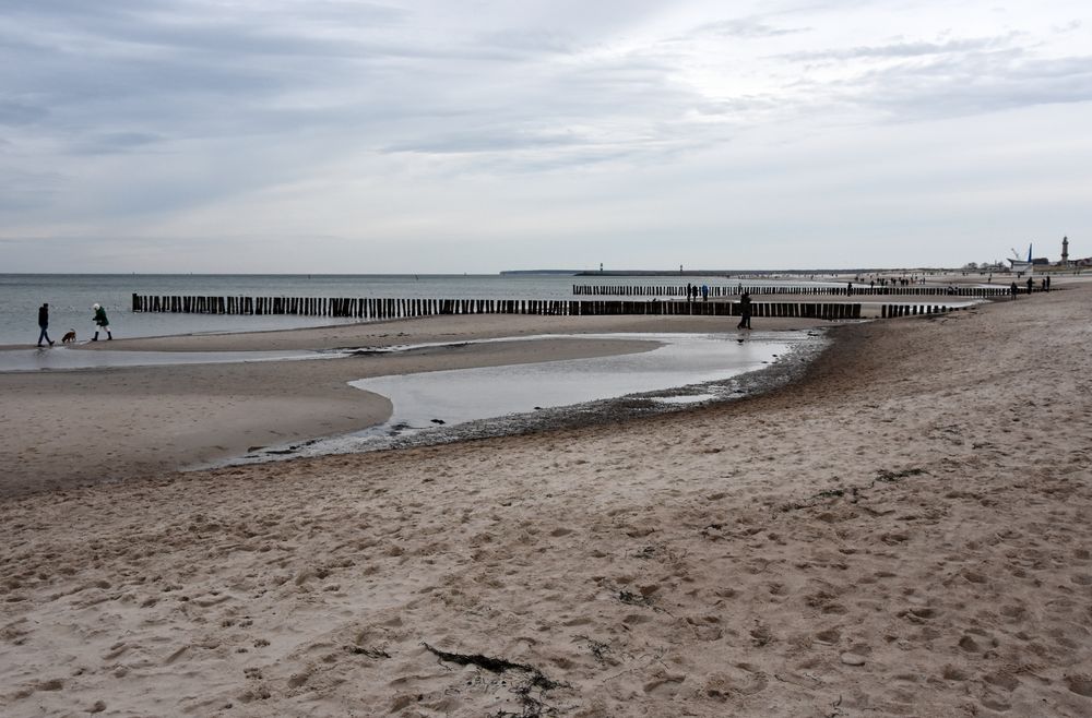 Niedrigwasser in Warnemünde am 27.12.2020