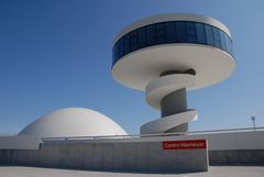 Niemeyer, Aviles-