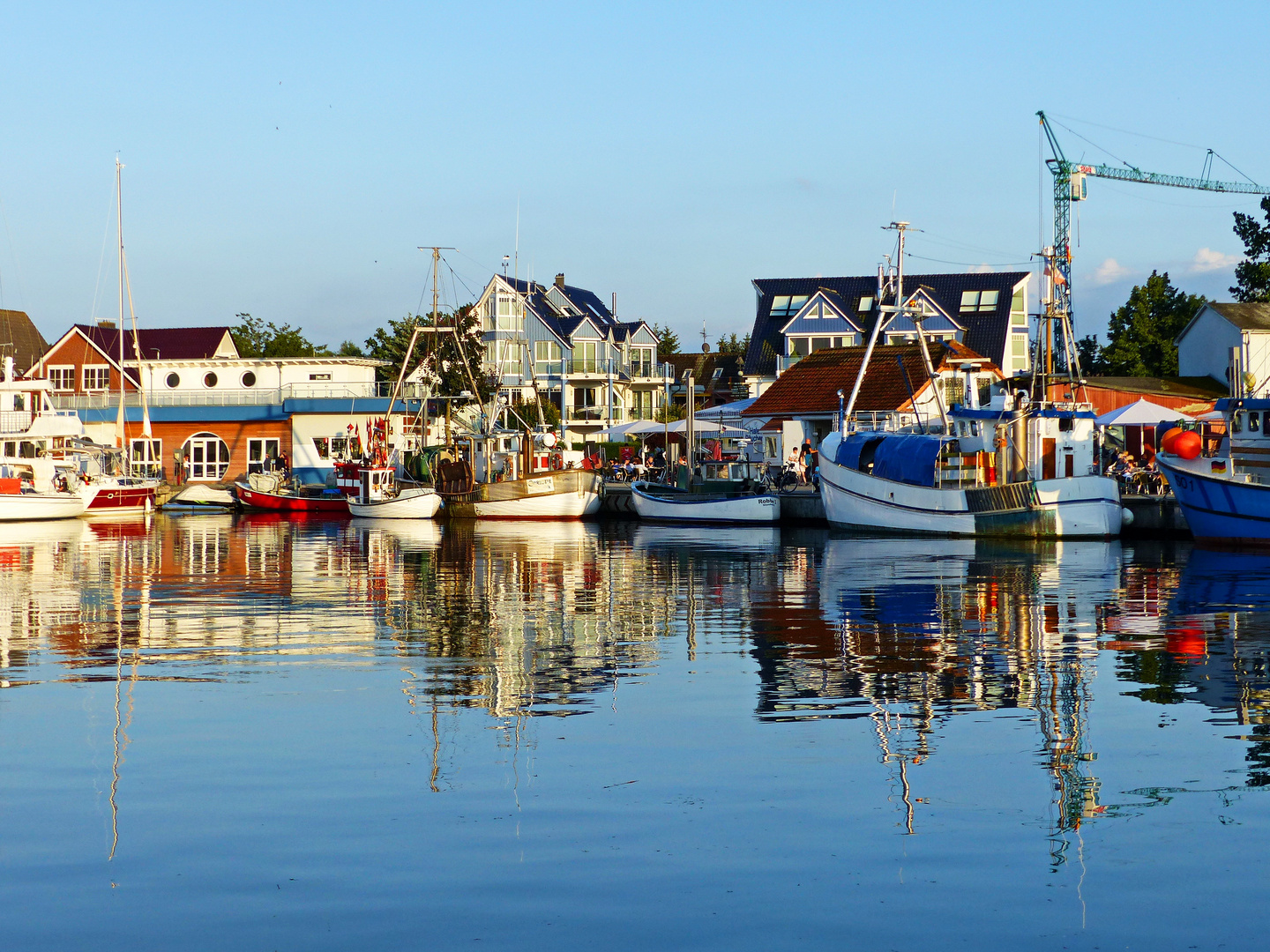 Niendorfer Hafen-Spiegel