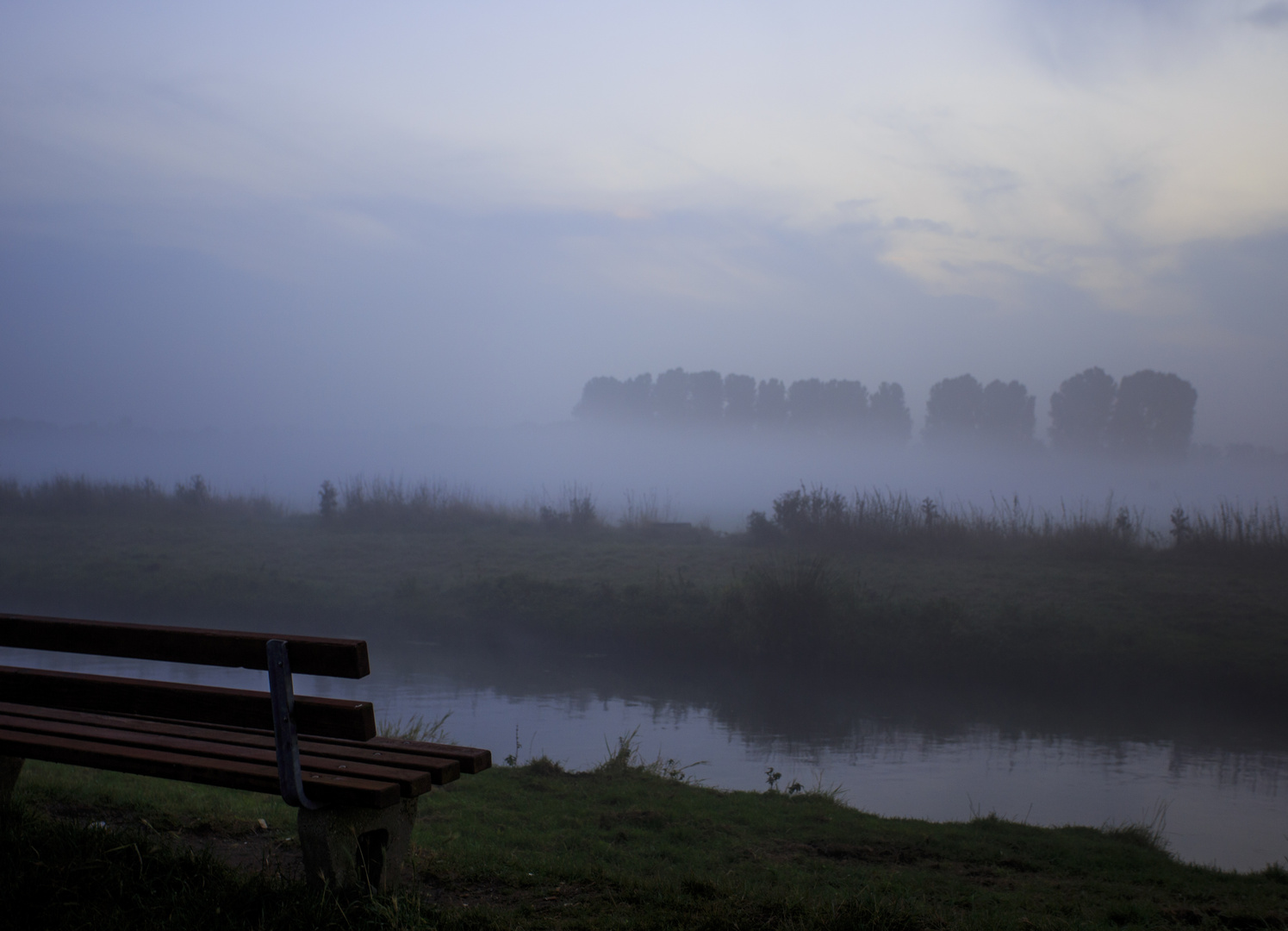 Niers im Abend-Nebel