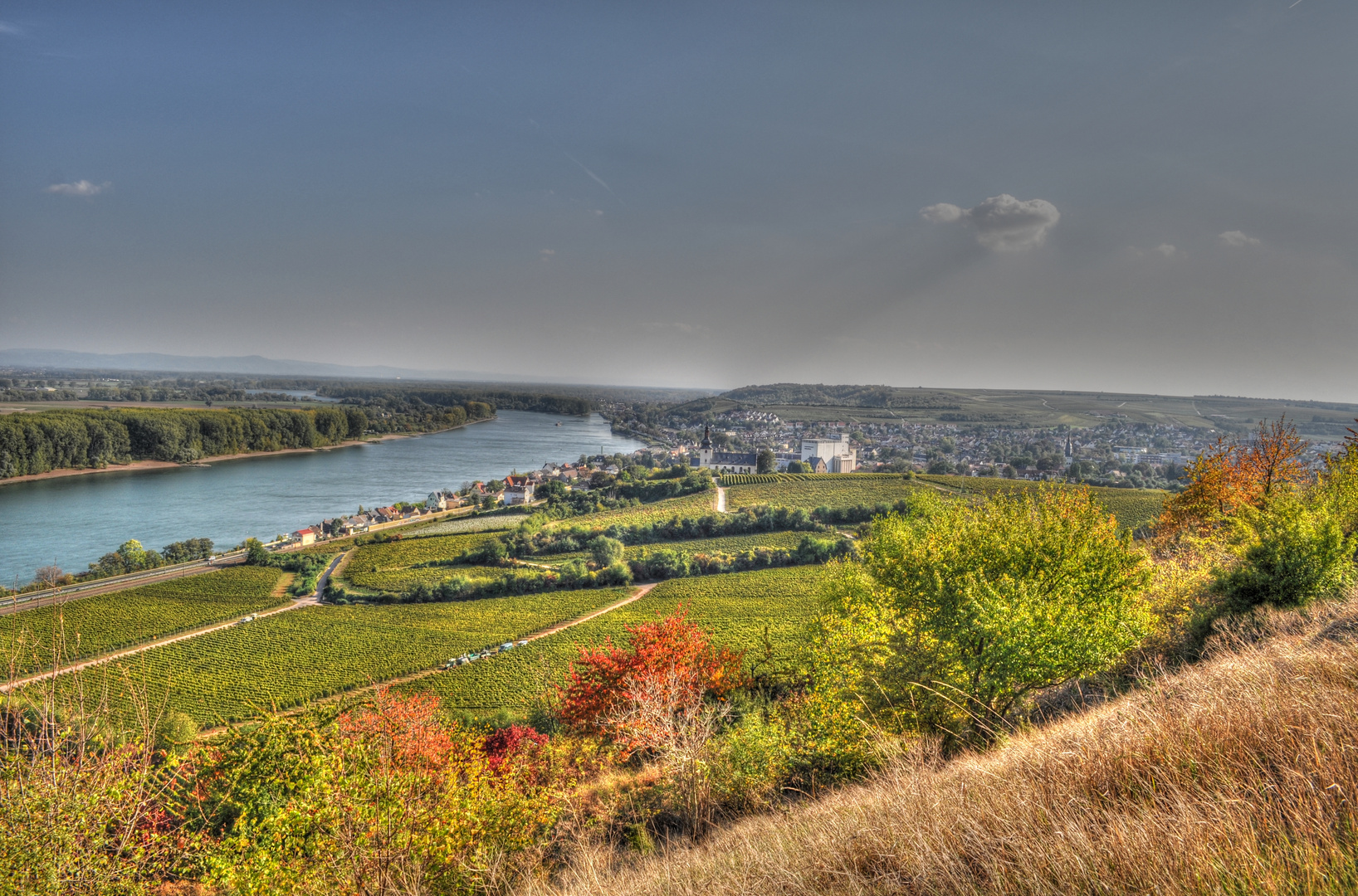 Nierstein am Rhein - Blick von der schönen Aussicht