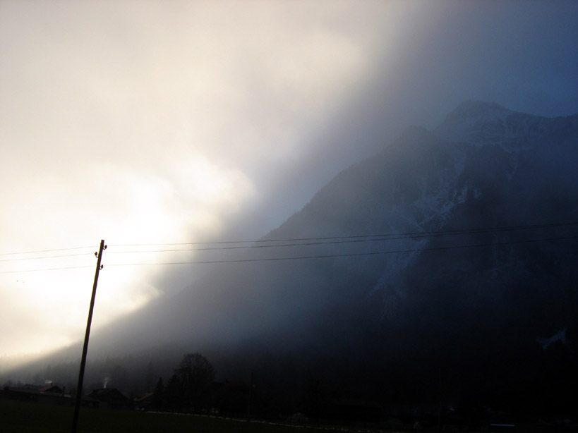 Niesen bei Nebel