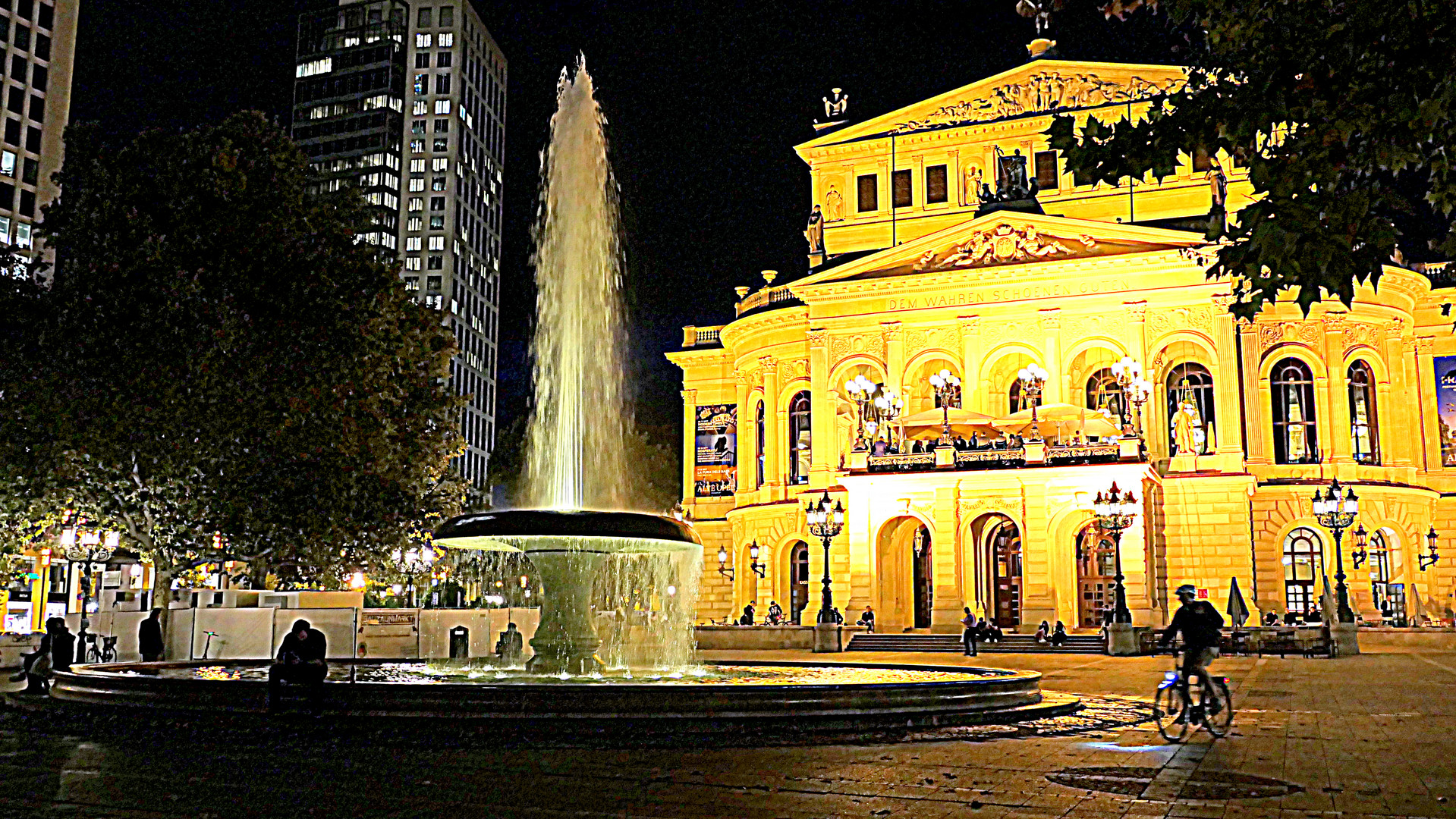 Night and Day in Frankfurt am Main I / 8