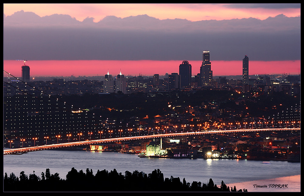 Night at the bosphorus