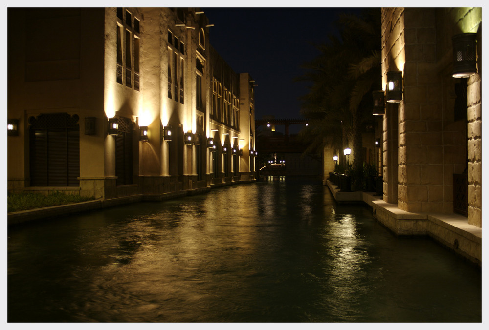 Night at the canals at Madinat Jumeirah in Dubai