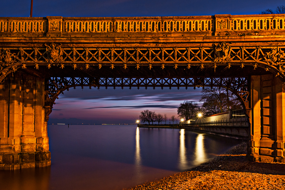 night bridge