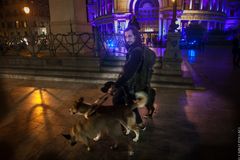 Night encounters (3 Dogs)