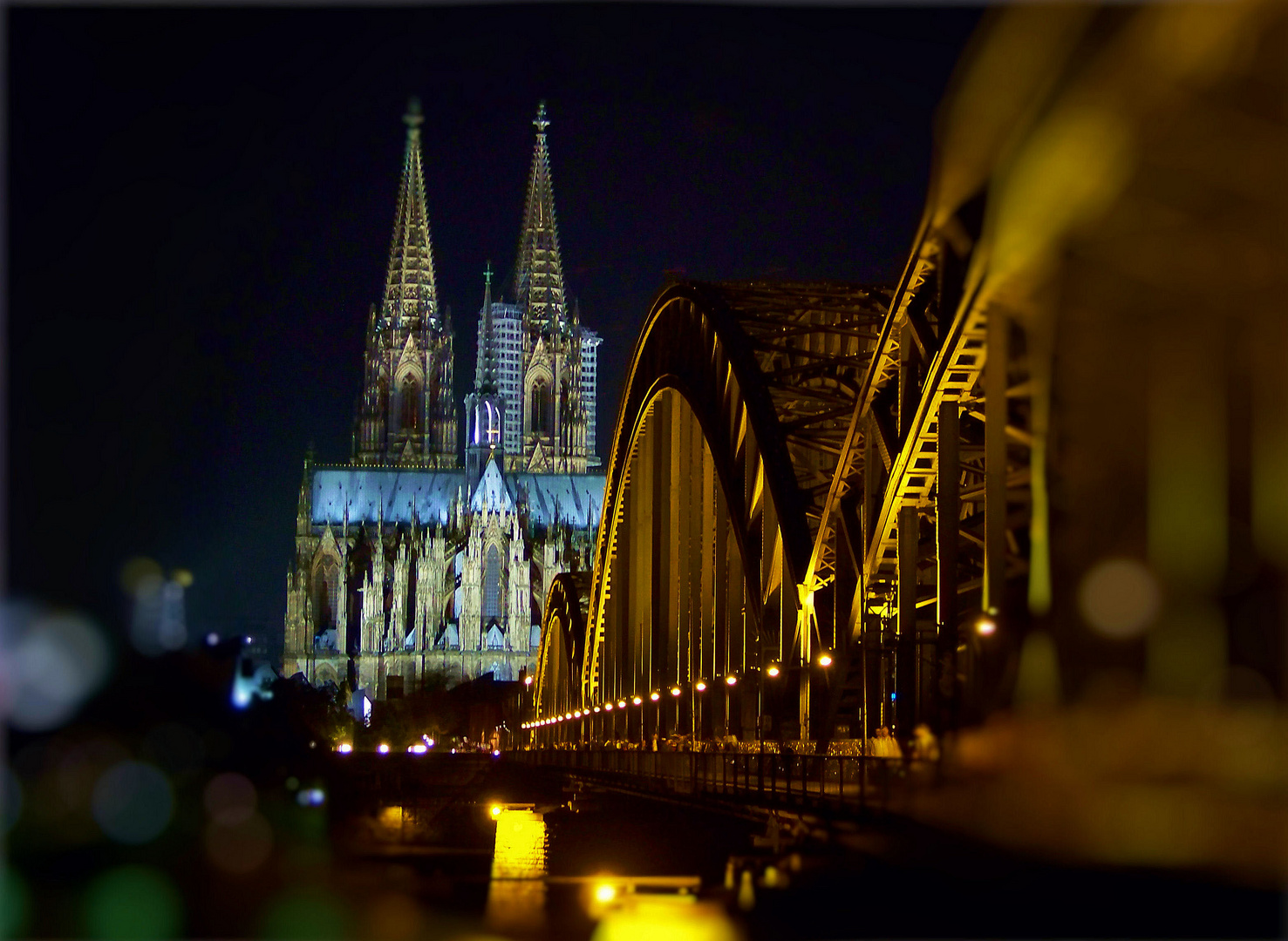 night impression of cologne