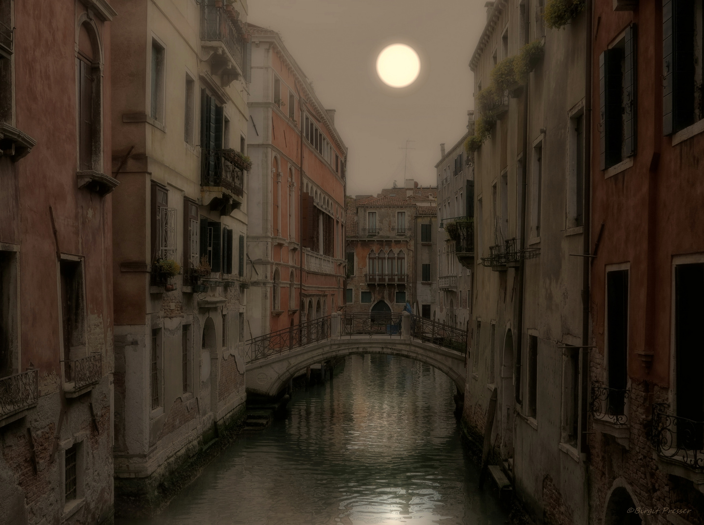 Night in Venice