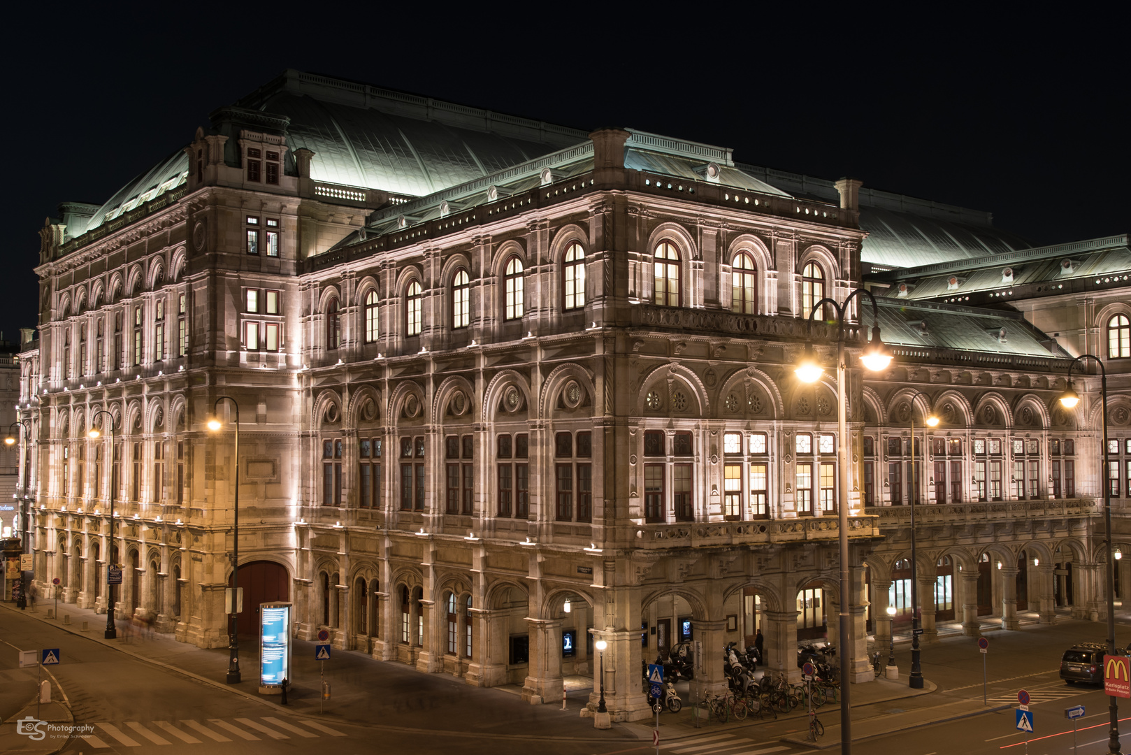 Night in Vienna  -  Staatsoper