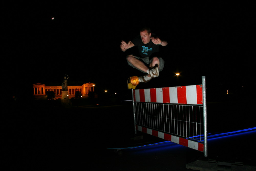 Night-Light-Longboarding