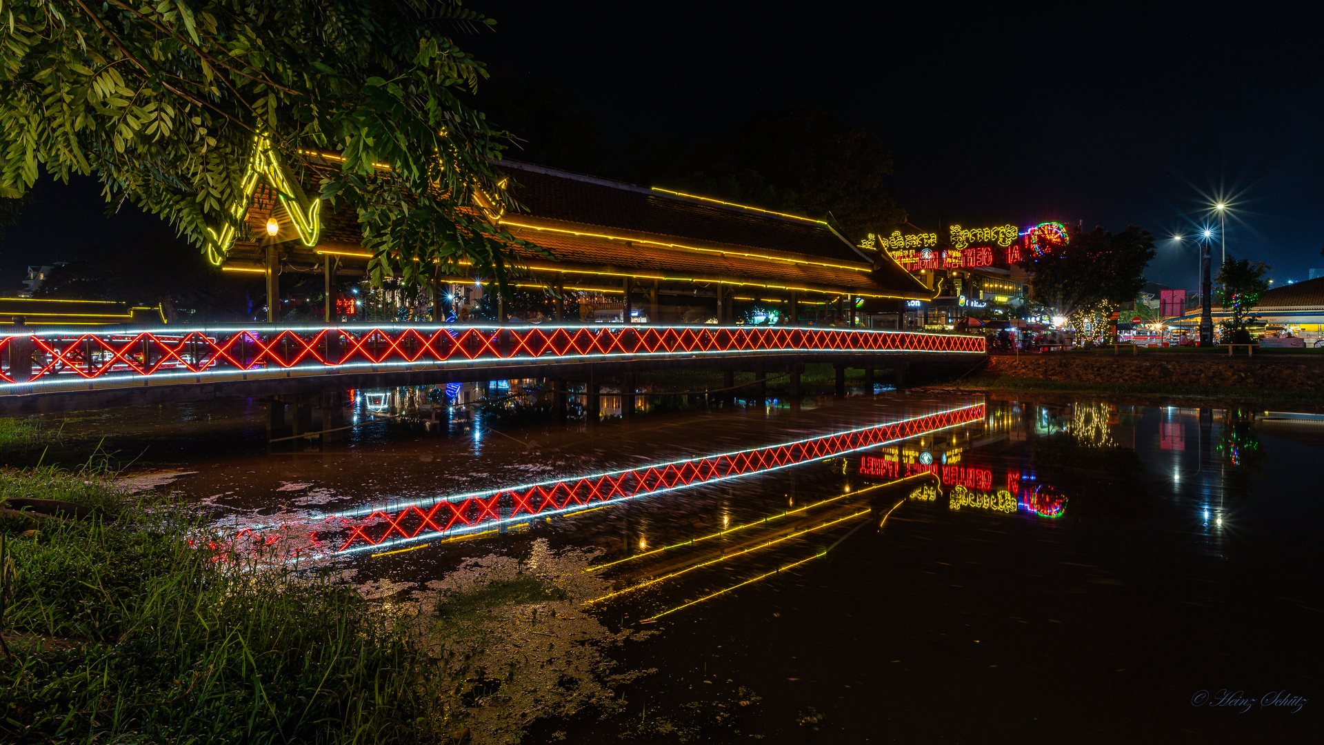 Night Market Bridge_KHM_5231