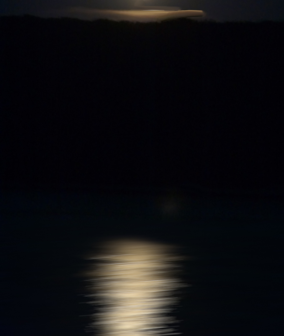 night moon moving over the sea