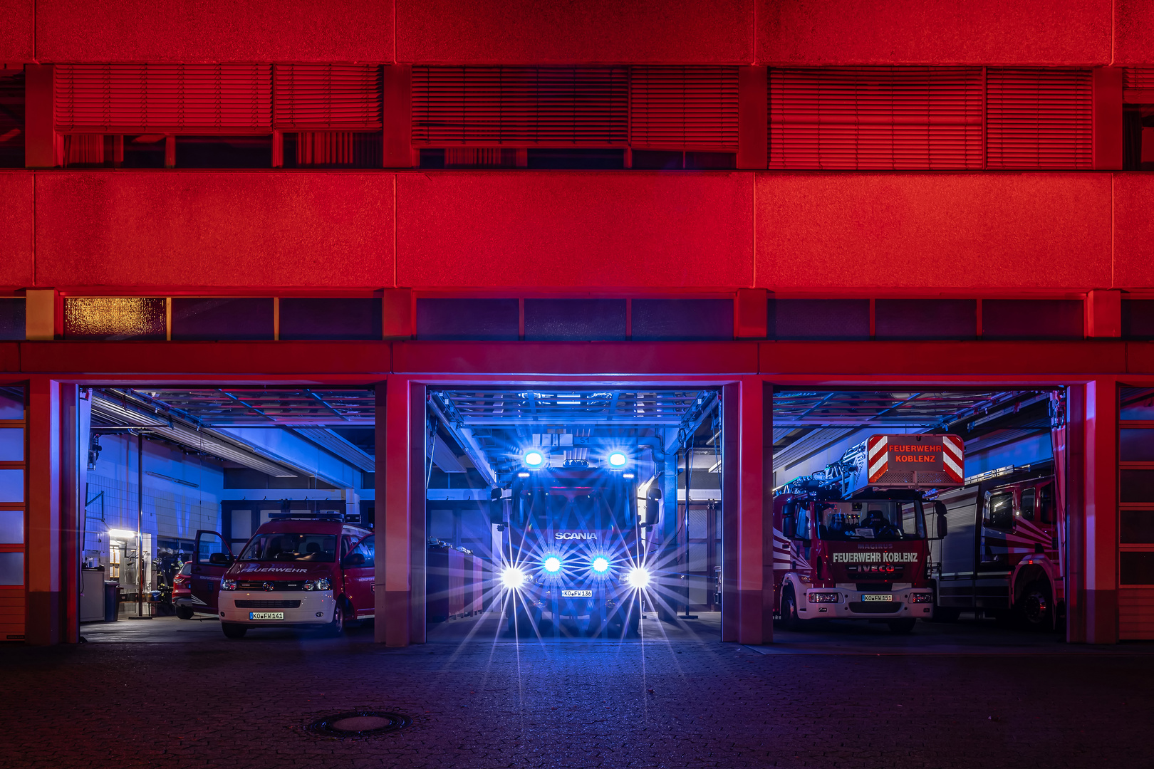 Night of Light 2021 - Feuerwehrwache in Koblenz (2)