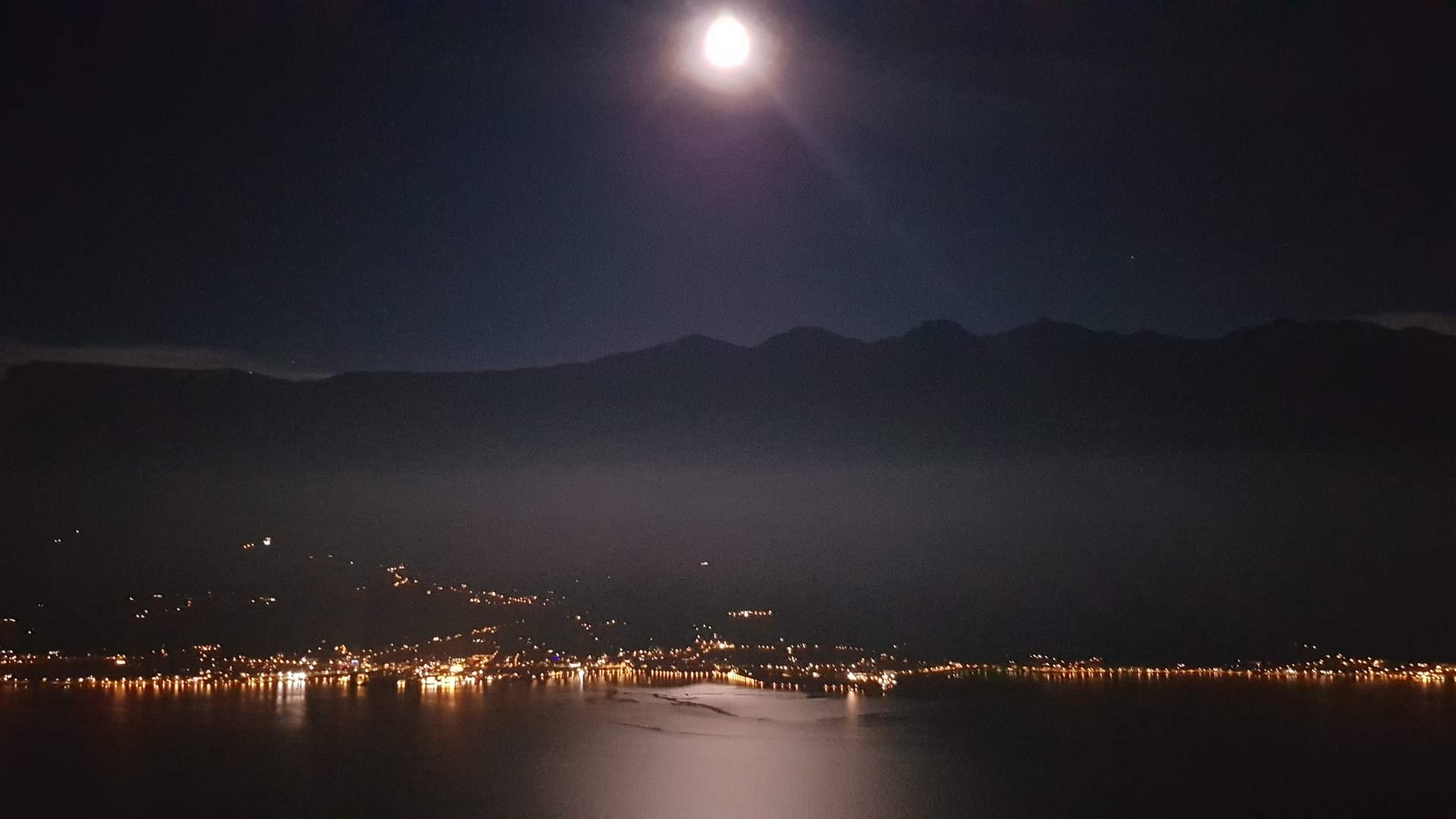 Night over Lago di Garda