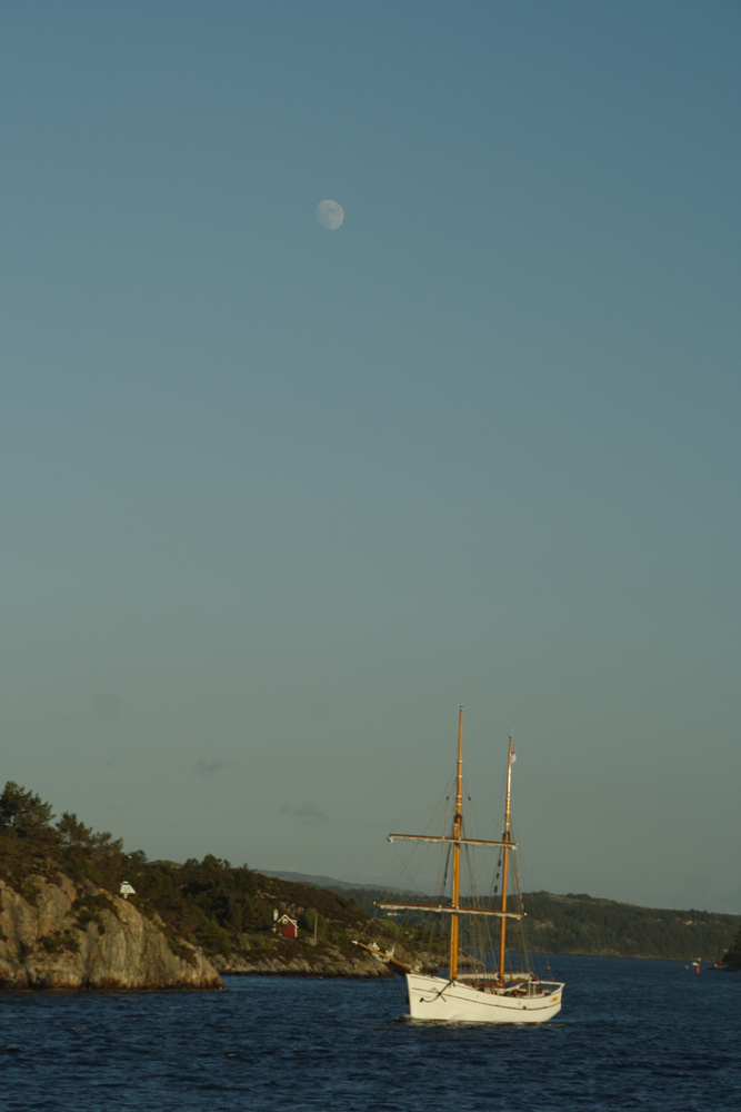 night sailing