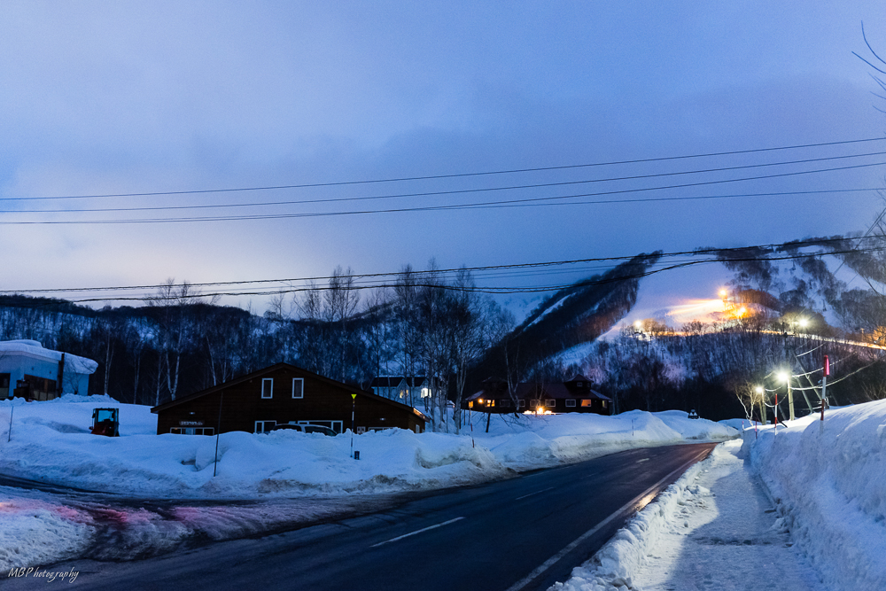 Night Skiing, Nisek-Village