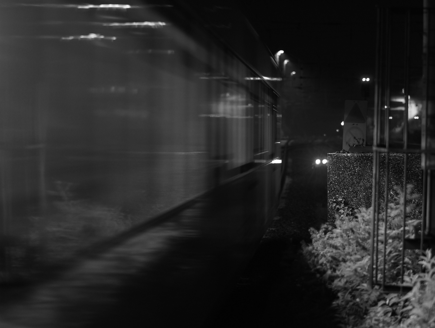 night-train - 3 B&W