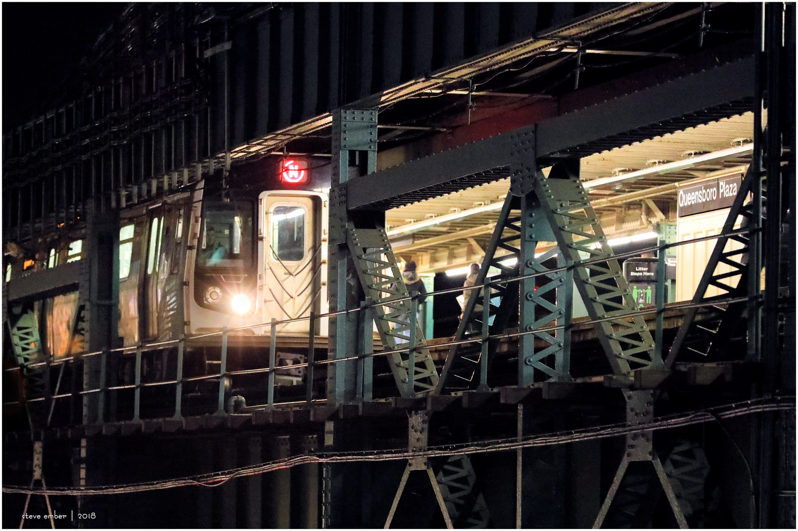 Night Trains - No.8 - Manhattan-bound N Train Arrives @Queensboro Plaza Station