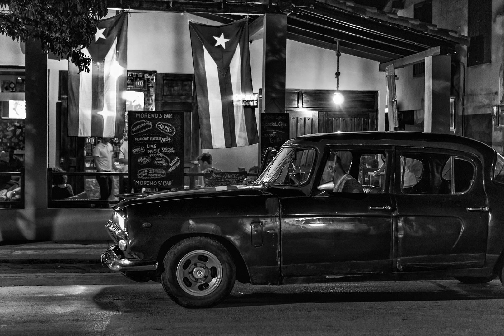 Nightlife in Vinales