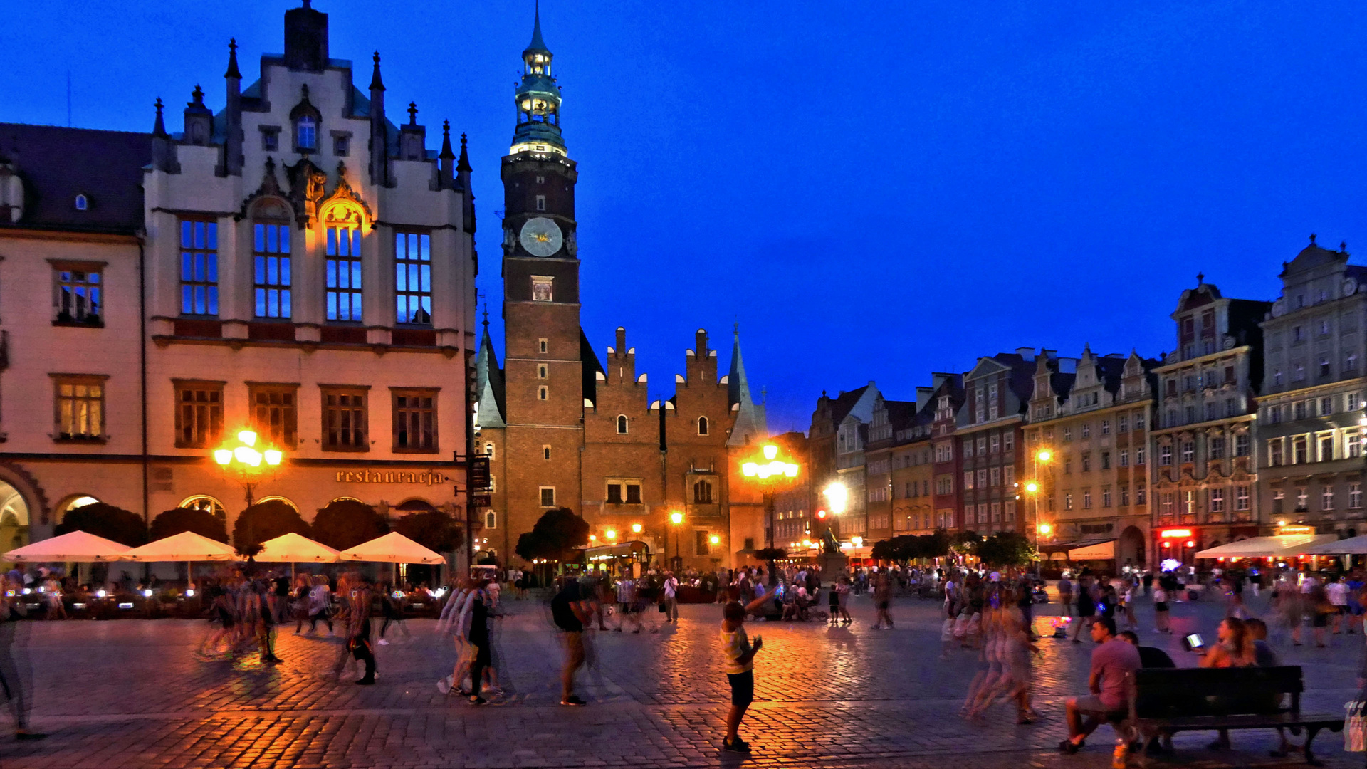 Nightlife in Wroclaw...Rynek---Stare Miasto