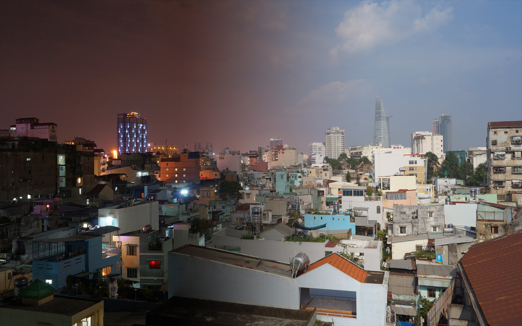 Night'n'day in Saigon