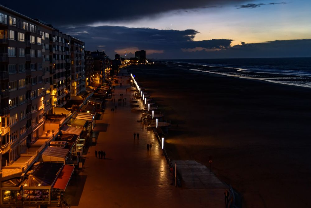 Nightwalk in Oostende