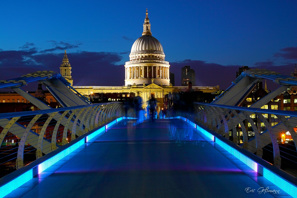 Nightwalk - St. Paul's Cathedral - Millenium Bridge