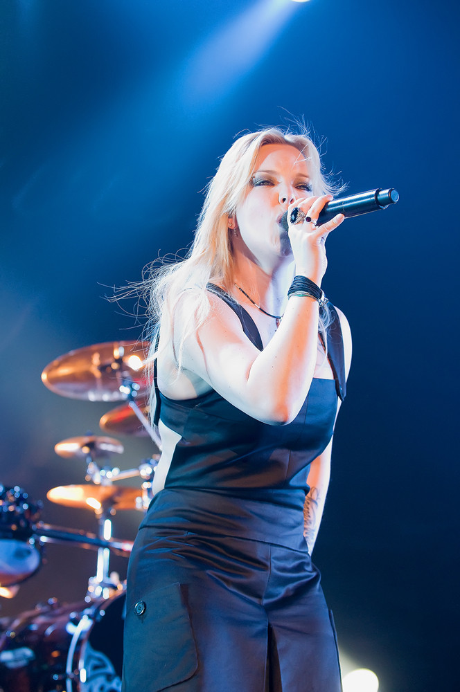 Nightwish @ St. Jakobshalle Basel - Anette Olzon