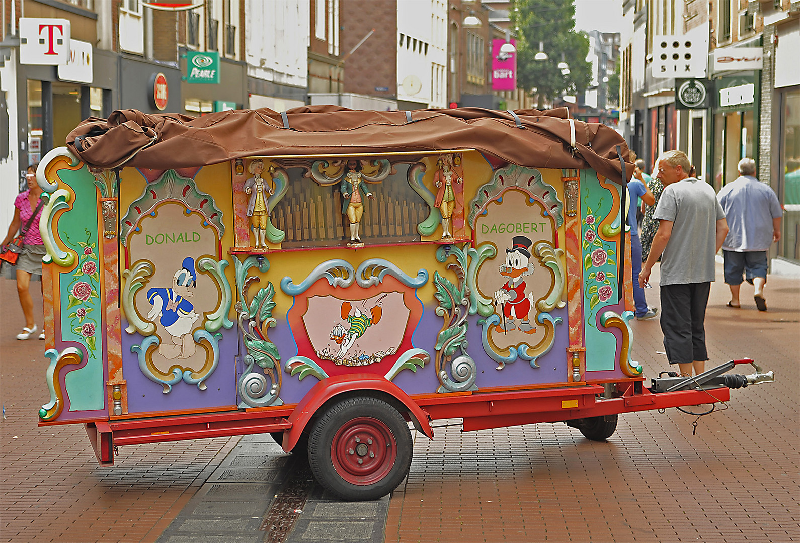 Nijmegen (NL): Fahrbare Orgel in der Fußgängerzone