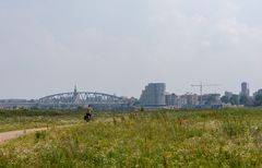 Nijmegen - Ossenwaardpad - View on Nijmegen - 01