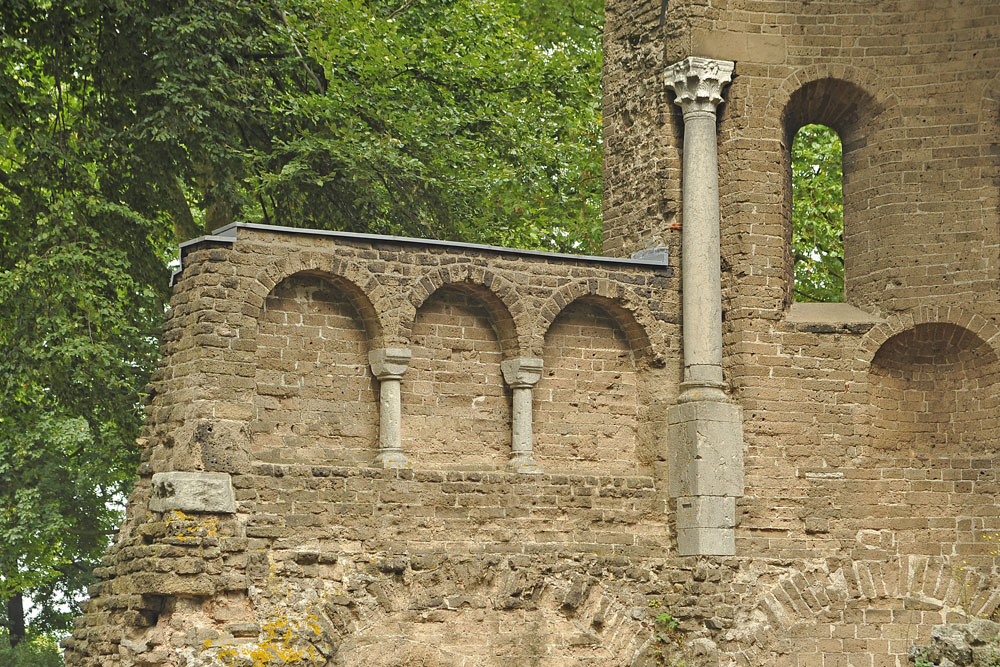 Nijmegen, romanisches Detail der Barbarossa-Ruine