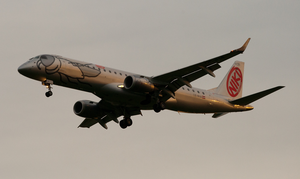 NIKI Embraer ERJ-190-100LR